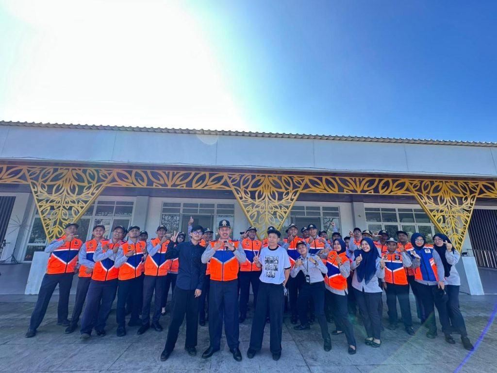 Apel Gelar Pasukan Posko Angkutan Lebaran Tahun 2026 dan Perpisahan Anak PKL SMK Telkom Salatiga